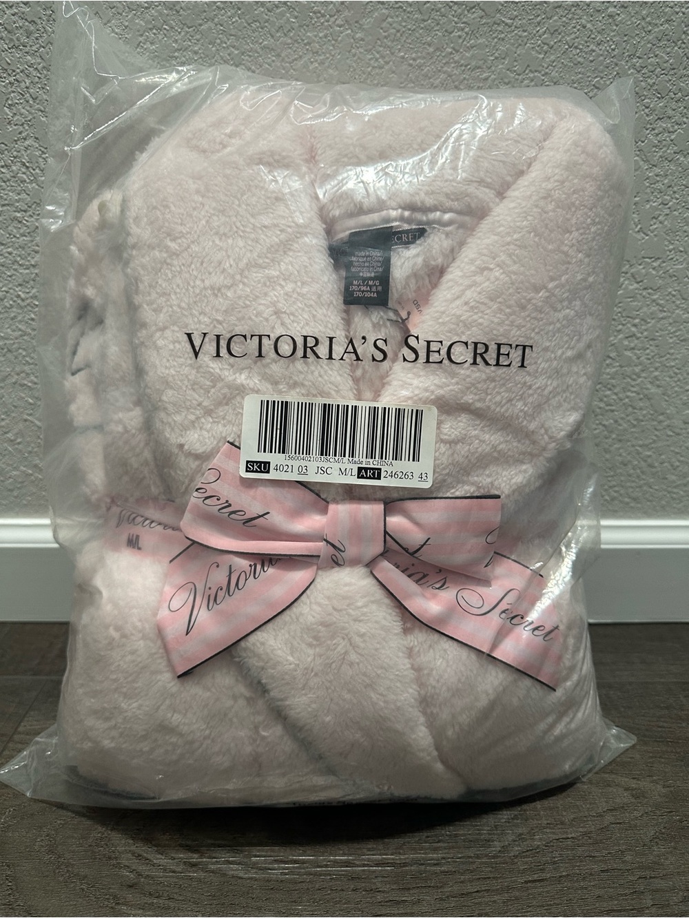 Victoria's Secret Cozy Short Soft Plush Bath Robe Iconic M/L Pink NWT VS